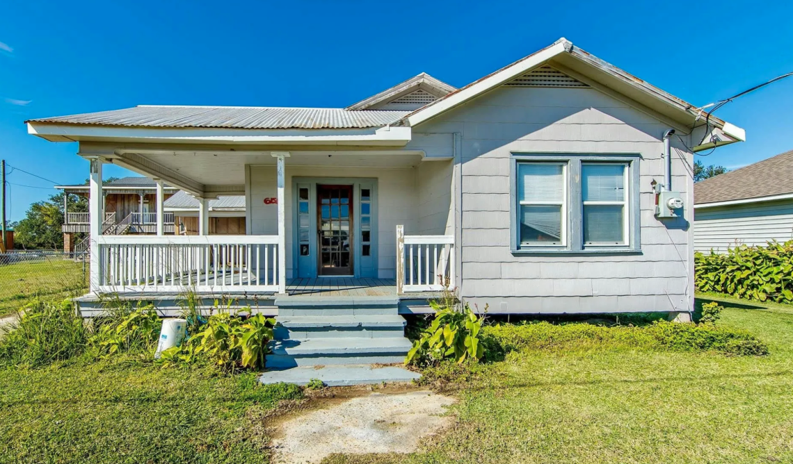 waterfront Louisiana home